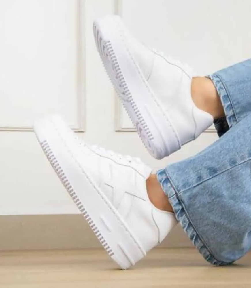 Viva 4 in White by Makers Shoes